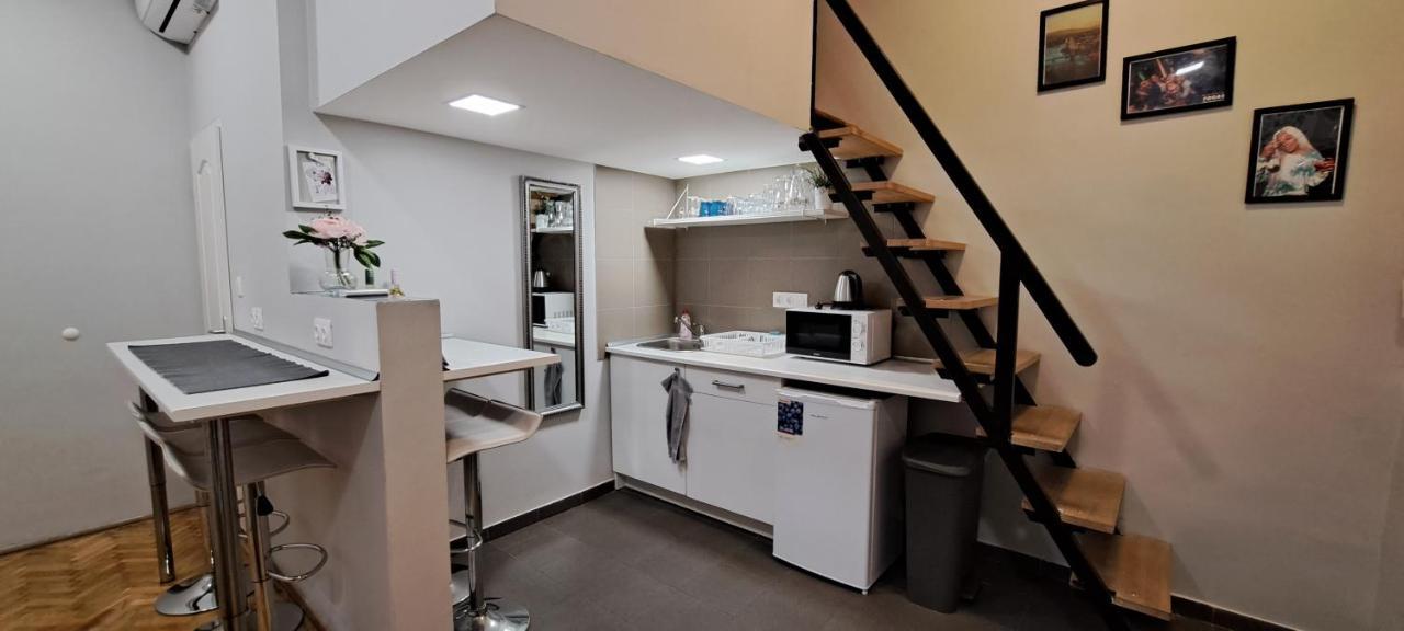 6-Pack Apartment In The Party District Βουδαπέστη Εξωτερικό φωτογραφία