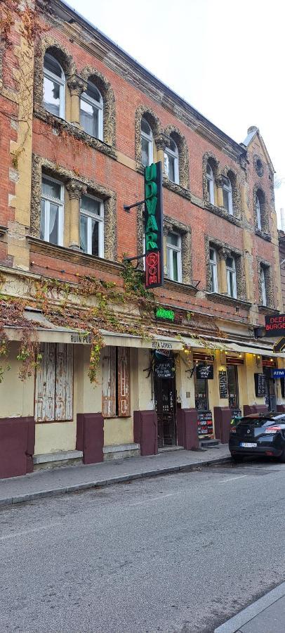 6-Pack Apartment In The Party District Βουδαπέστη Εξωτερικό φωτογραφία